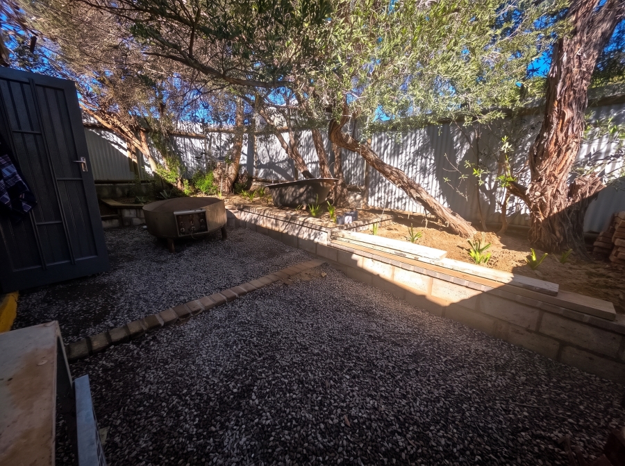 2 Bedroom Property for Sale in Napier Western Cape
